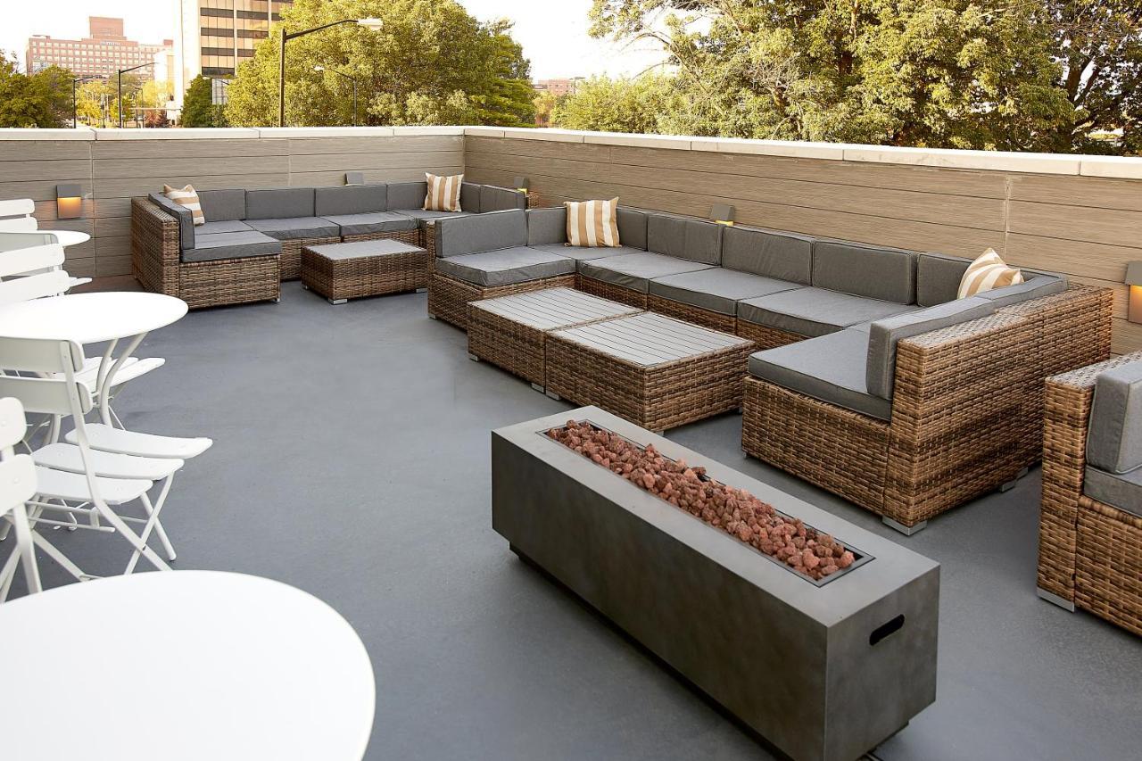 Hotel Downtown By Ihg